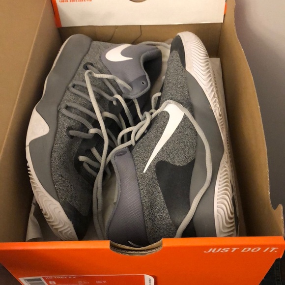 KD grey sneakers 👟 - Picture 7 of 8